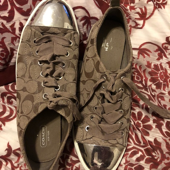 Coach shoes - Picture 2 of 5